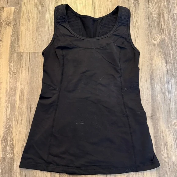 Black Lululemon Pleated Tank Top - Picture 2 of 8